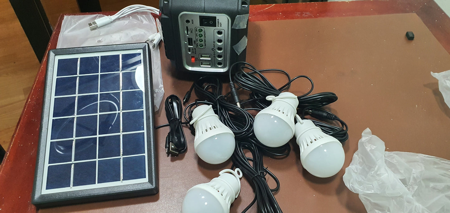 Kit energia solar 4 bombillos, radio ,bluetooth linterna, bateria recargable puertos usb y micro sd