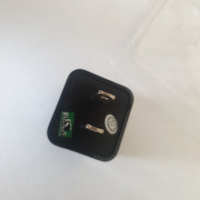 Cargar imagen en el visor de la galería, Cámara con cargador