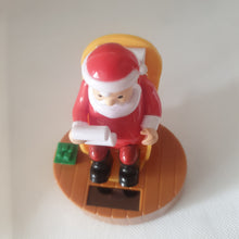 Cargar imagen en el visor de la galería, Papa Noel Mesedora con energia solar