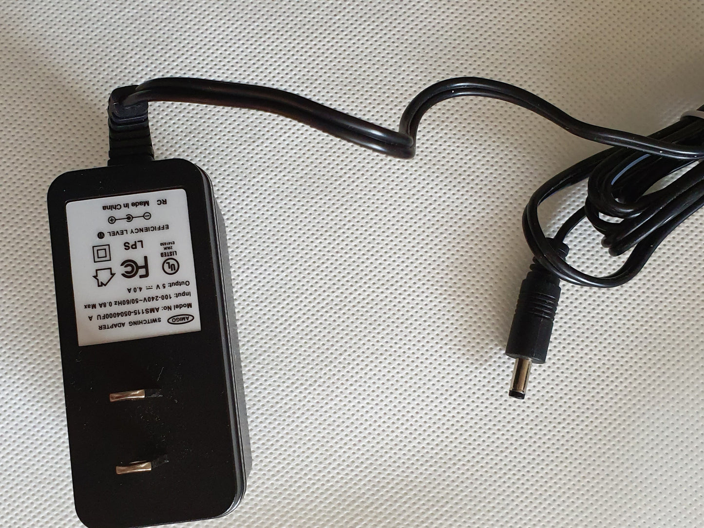 Hub multiplicador de 4 puertos usb trednet con fuente de poder