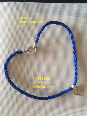 Collar bordado con dije  porta memorias